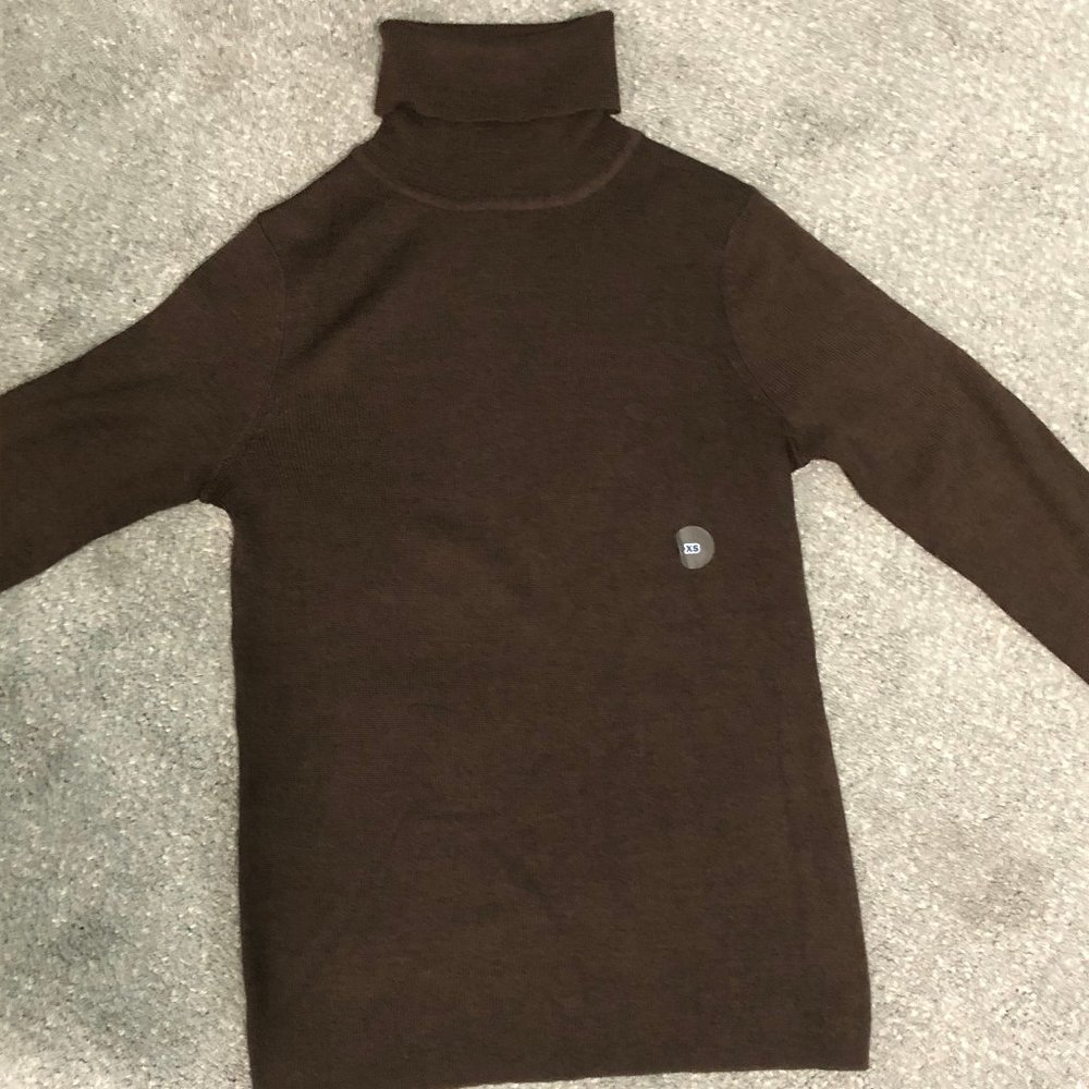 Old Navy women's Brown turtleneck sweater